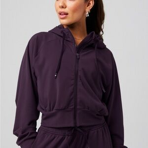 Fabletics Cold Weather Full-Zip Cropped Hoodie deep plum M